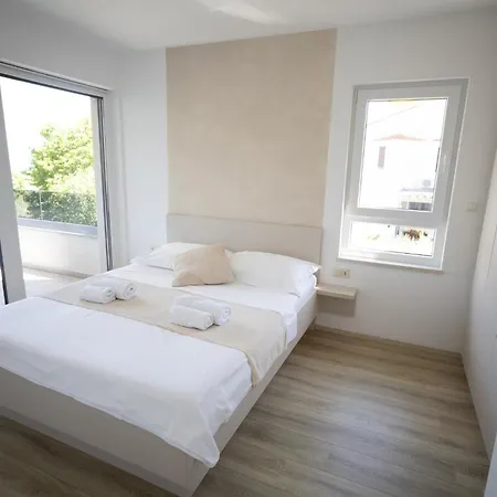 Luxury Apartments Villa Lucica-2