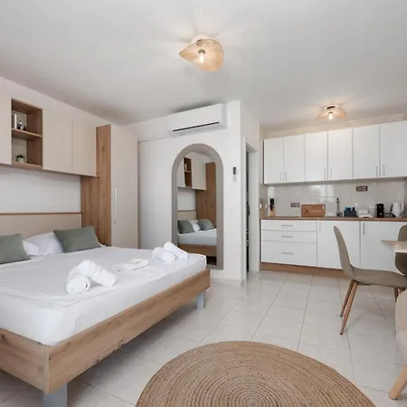 Villa Bozica - Sea View Stone Villa With Free Parking-2