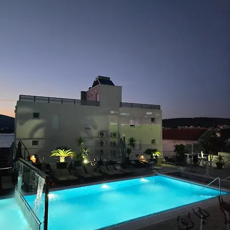 Luxury Apartments Silva With Sea View-2