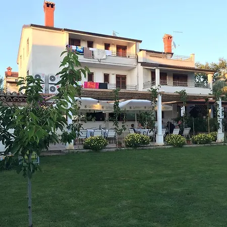 Vera Bed And Breakfast-3