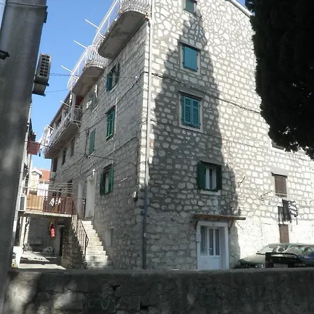 Guest House Periko-3