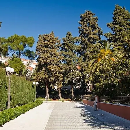 Apartment And Rooms Lapad-3