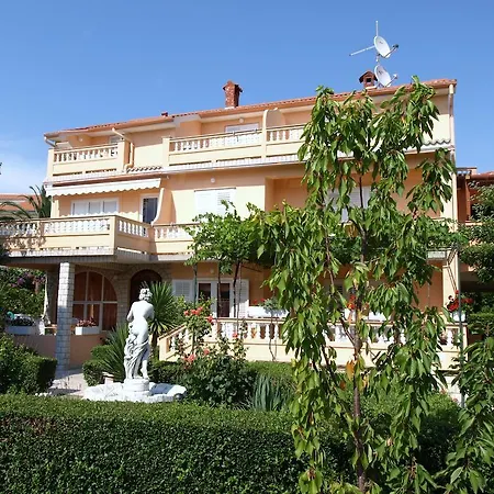 Guest House Sandra-3