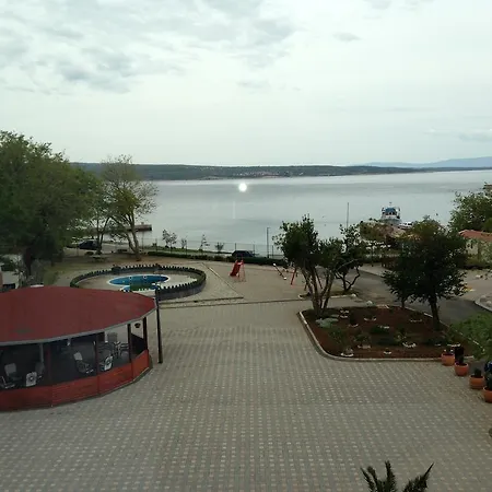 Apartments & Rooms Club Vala-2