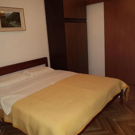 Apartments Racetin-2