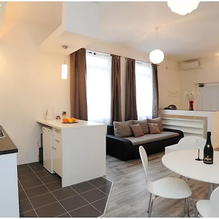 Guest House D&G -I Apartment & Room-2