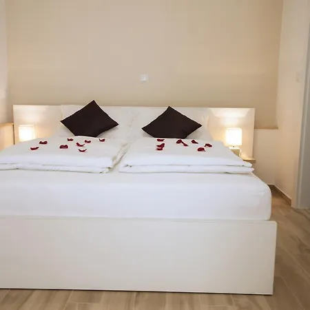 Guest House Bulevar-2