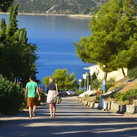 Happy Camp Mobile Homes In Camping Amadria Park Camping Trogir-3