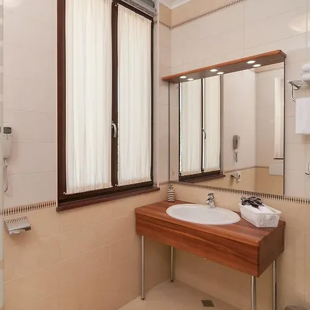 Luxury Rooms Near The Beach3-3