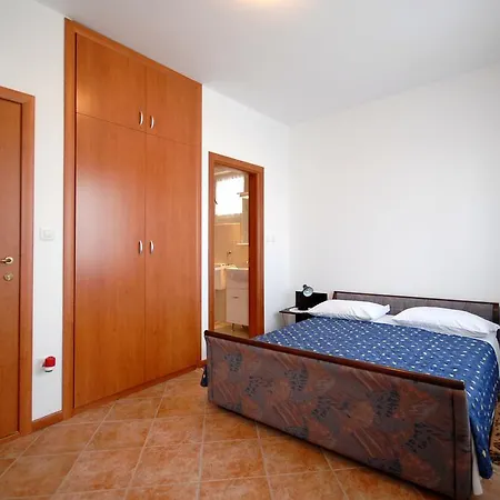 Guesthouse Meri-2