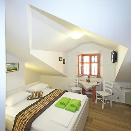 Hortenzia House-2