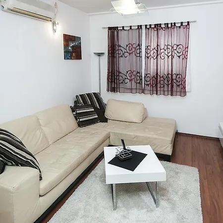 Žnjan Beach Apartments-3