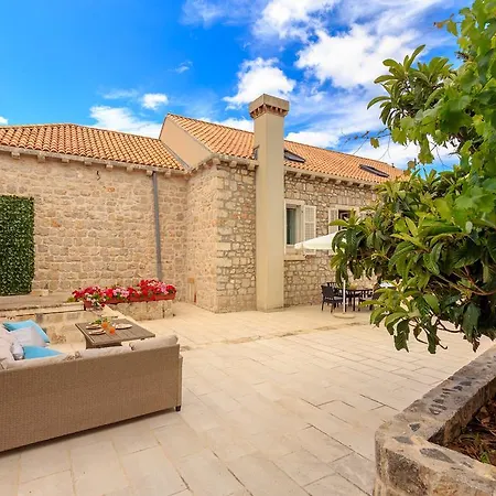 Hedera Estate, House Hedera V-3