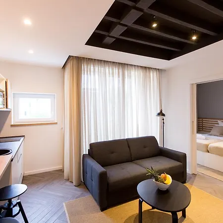 Domus Romana Lux-3