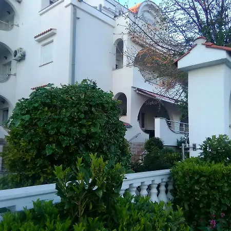Guest House Garfild 2-3