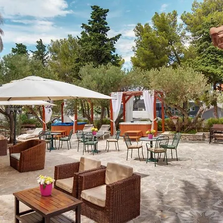 Hotel Villa Adriatica - Adults Only-3