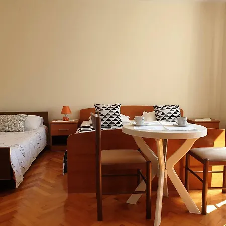 Guest House Mira-3