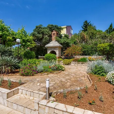 Apartments Agneza, Mali Losinj-3