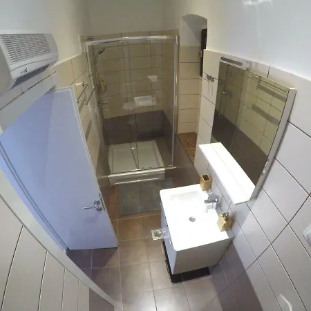 Rooms Gero-3
