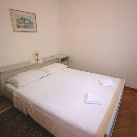 Apartment & Room Mira-2