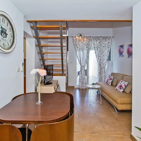 Luxury Bellavista Amazing Sea Holidays With Private Beach & Parking-3