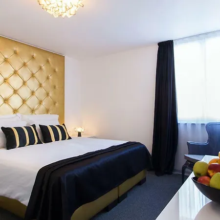 B Gold Luxury Rooms B&B-2