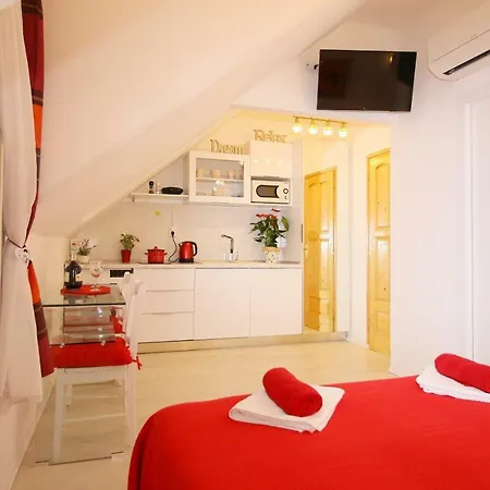 Angelus Apartments-3