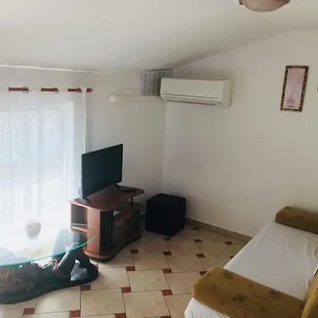 Apartmani Djura-2