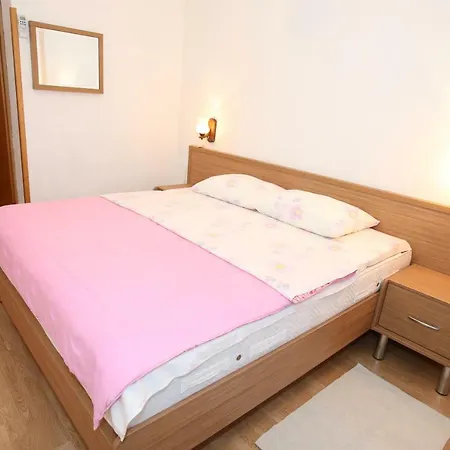 Rooms With The Sea View-3