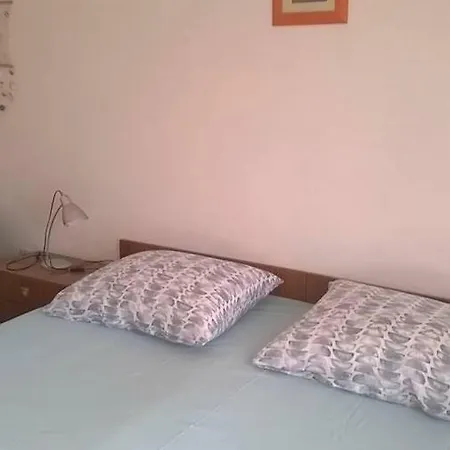 Room Rade-3