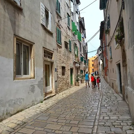 Old Town Svalba-2