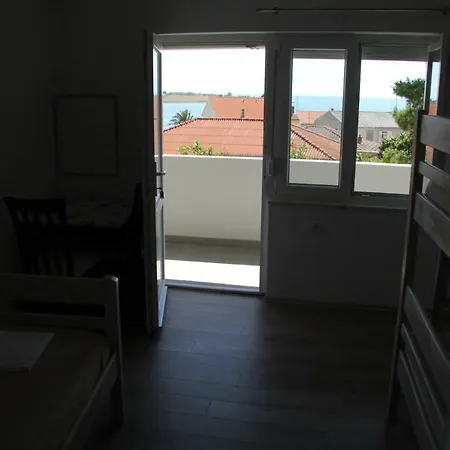 Novalja Inn 2-2