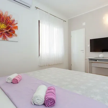 Guest House "Litus"-3
