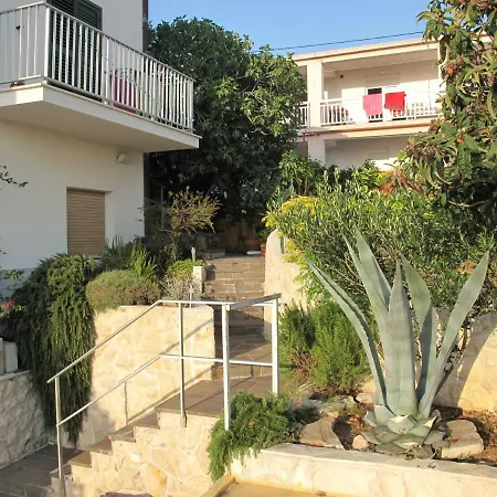 All About The Sea - Riviera House Near The Center Of Hvar-3