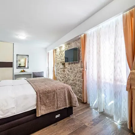 Apartments Palace Rialto-2
