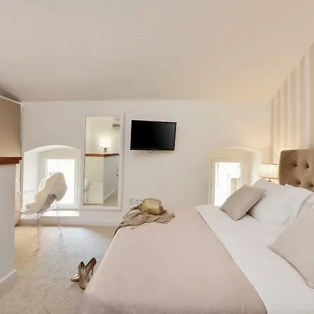Harvey'S Luxury Rooms-3