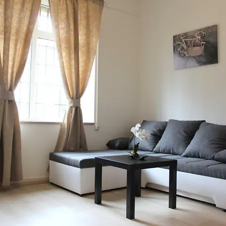 Apartment & Room'S Anni-2