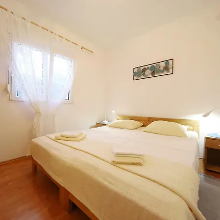 Apartmani Nada Super-3