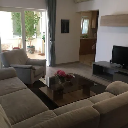 Apartment Nima Orebic-3