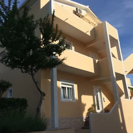 Apartments Iva-2