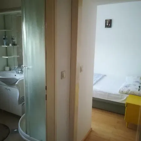 Room Ager-2