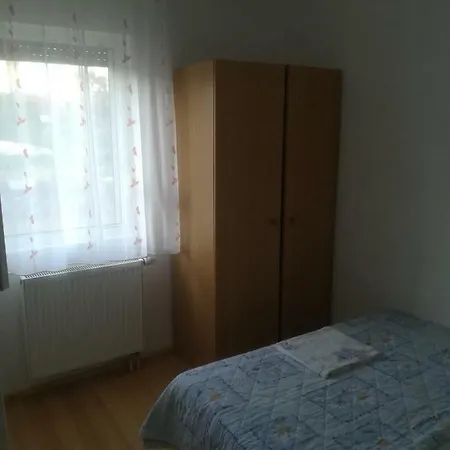 Room Ager-3