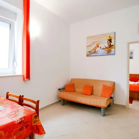 Apartmani Diki-2