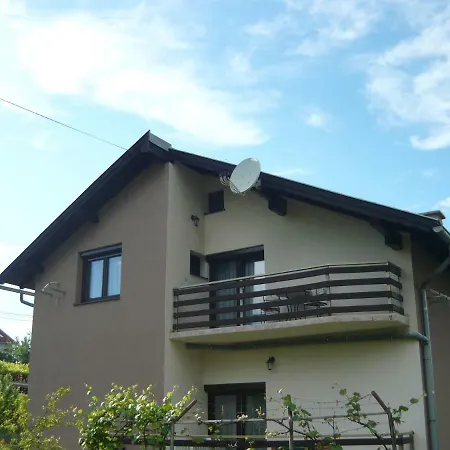 Guest House Tena-2