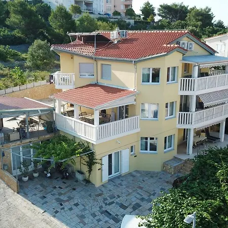 Apartments Tomislav-2