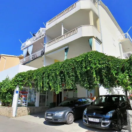 Apartments Nemira-2