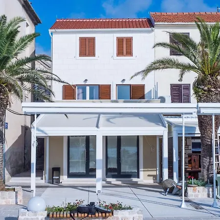 Riva House-3