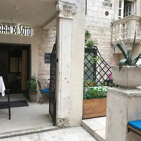 Slavija Culture Heritage Hotel-3