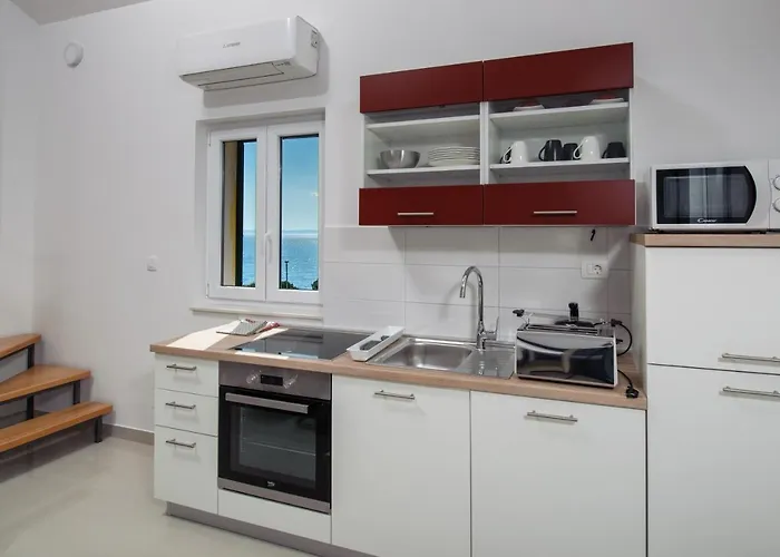 Nera Lux Apartment Podstrana