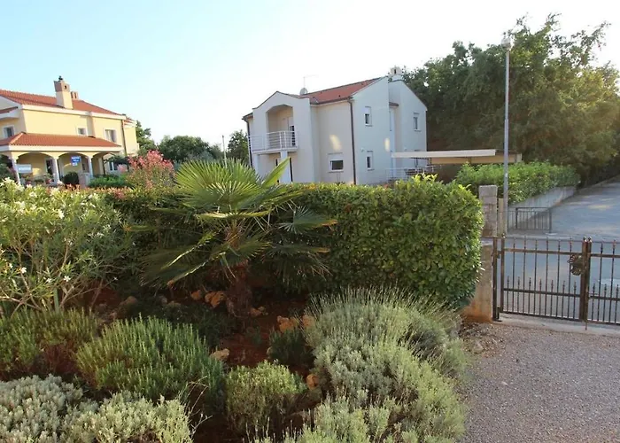 Apartments Vrbovcan Malinska